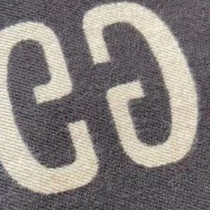 Gucci fashion trend thermal scarf